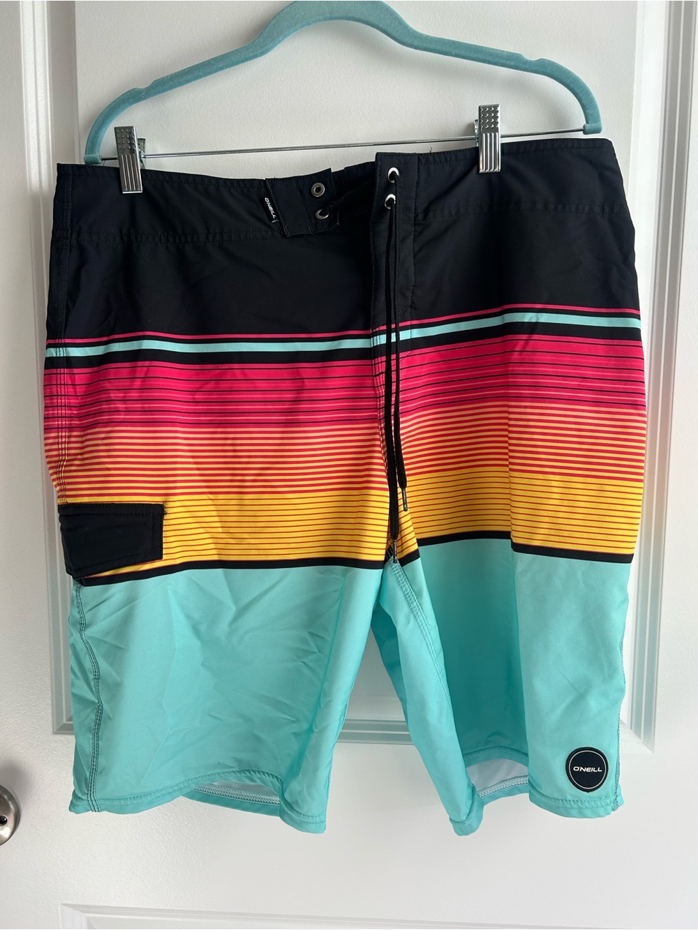 O'Neill Men's Aqua/Black Sunset Stripe Boardshorts